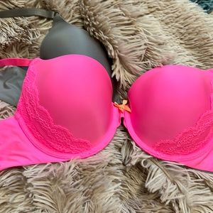 Victoria’s Secret Demi Bra Set of 2. Size 36 C